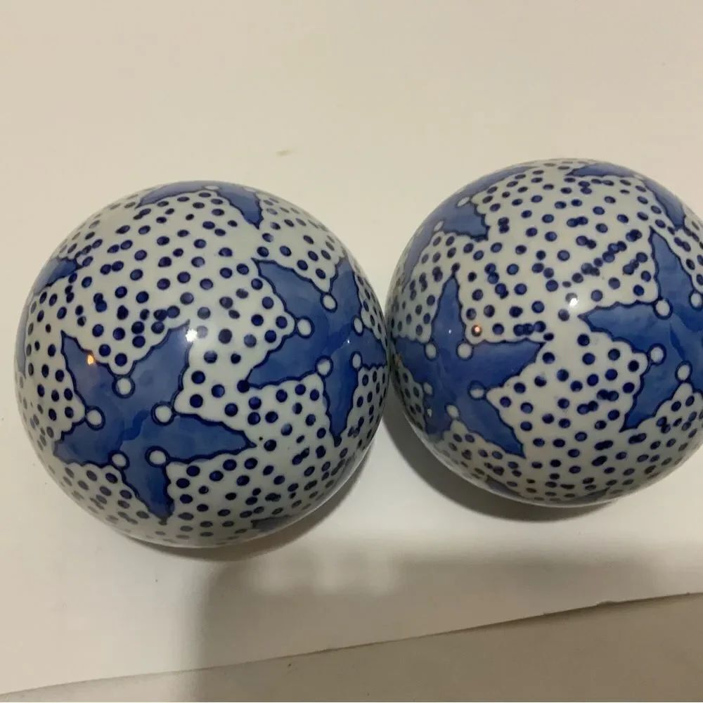BLUE & WHITE FLORAL CLAY Ceramic BALL Deco Z1